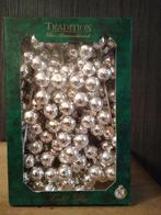 Doos vintage mini glazen kerstballetjes met steeltjes, Verzenden, Zo goed als nieuw