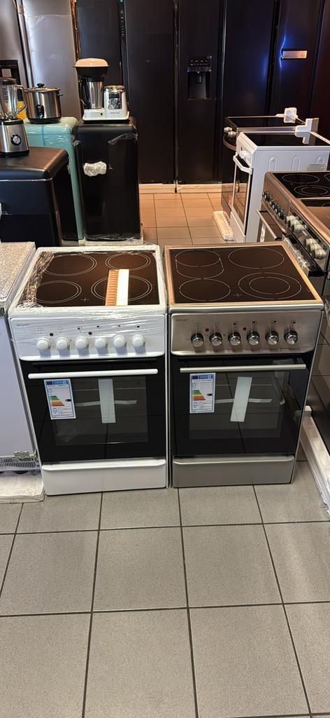 Hoogwaardig Keramisch fornuis 4 kookzone's, Witgoed en Apparatuur, Fornuizen, Nieuw, Vrijstaand, Keramisch, 4 kookzones, 85 tot 90 cm