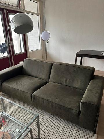 Nette bank (zsm weg) beschikbaar voor biedingen