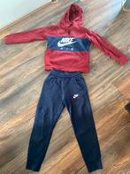 Nike joggingpak, maat 140/146, Sport- of Zwemkleding, Ophalen of Verzenden, Zo goed als nieuw, Nike