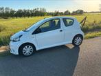 Toyota Aygo 1.0 12V Vvt-i 3DRS MMT 2014 Wit, Voorwielaandrijving, 4 stoelen, Handgeschakeld, Particulier