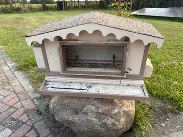 Uniek Vogelhuisje beschikbaar voor biedingen