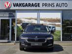 Skoda Octavia Combi 1.4 TSI iV PHEV Business Ed € 17.700,0, Auto's, Automaat, Stof, Zwart, Origineel Nederlands