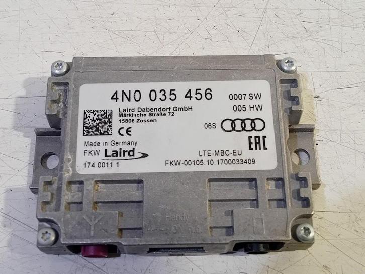 Antenne versterker Volkswagen Polo, Auto diversen, Autoradio's, Ophalen of Verzenden