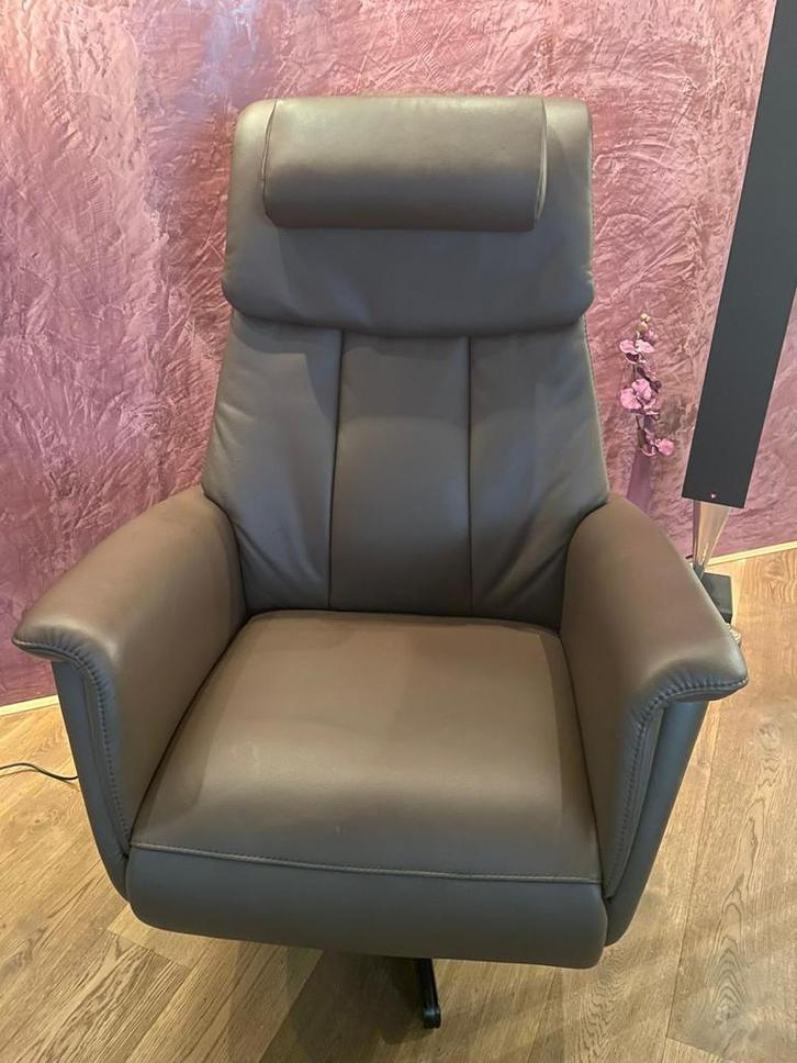 Prominent Sta-op Fauteuil S-100 Leder Nieuwstaat + bezorging, Huis en Inrichting, Fauteuils, Zo goed als nieuw, Leer, 75 tot 100 cm