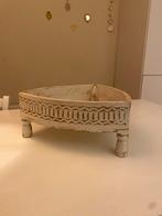 Klein bijzettafeltje hout, Huis en Inrichting, Tafels | Bijzettafels, Ophalen, Minder dan 55 cm, Rond, Zo goed als nieuw