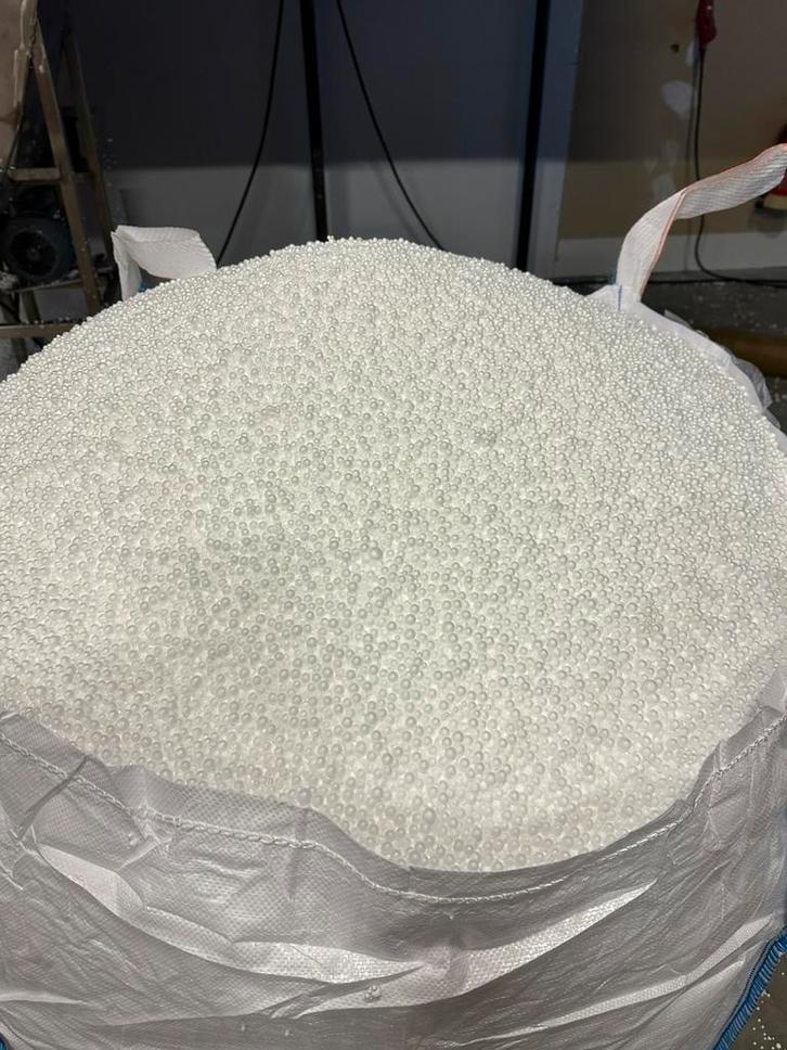 EPS isolatie  parels of zitzakvulling 300L, Doe-het-zelf en Verbouw, Isolatie en Afdichting, Zo goed als nieuw, Piepschuim (Tempex)