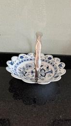 Antieke grote porseleinen schaal met zilveren handvat: 1886!, Antiek en Kunst, Antiek | Goud en Zilver, Verzenden, Zilver