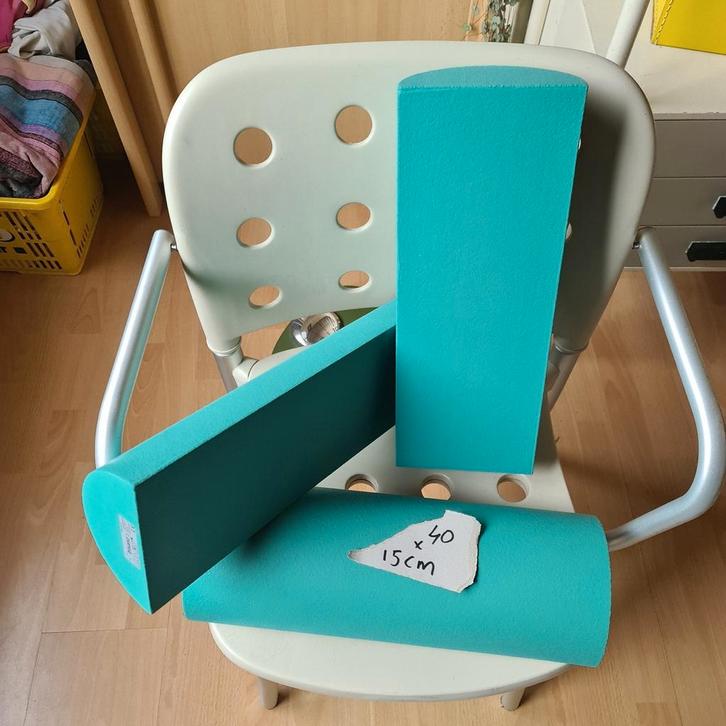 Massage kussen verende halfrol bolster 40x15 cm, Sport en Fitness, Massageproducten, Zo goed als nieuw, Massagestoel of Kussen