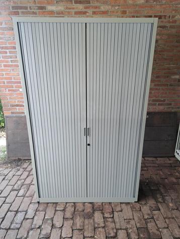 Degelijke metalen archiefkast, roldeurkast, magazijnkast! beschikbaar voor biedingen