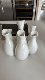 Mooie witte vaas van It”s about Romi, Huis en Inrichting, Ophalen, Wit, Aardewerk of Porselein, Zo goed als nieuw