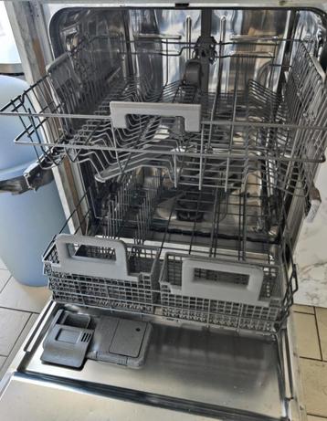 Whirlpool Dishwasher for sale beschikbaar voor biedingen