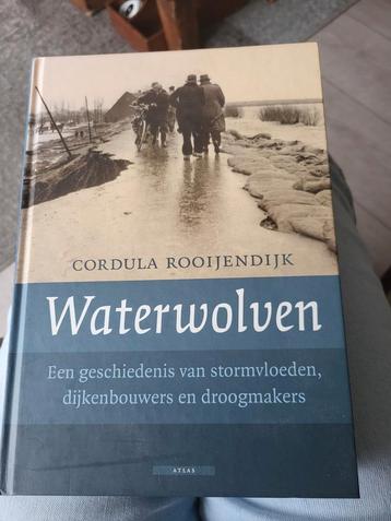 Cordula Rooijendijk - Waterwolven beschikbaar voor biedingen