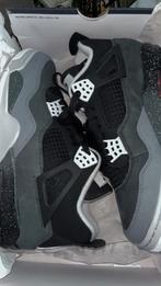 Air Jordan 4’s, in een black/grey colorway, Ophalen of Verzenden, Zo goed als nieuw, Zwart