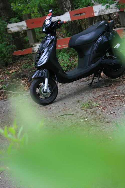 Mooie nette zip 2t, Fietsen en Brommers, Scooters | Piaggio, Ophalen