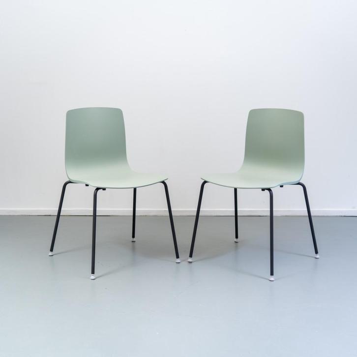 3 Arper stoel AAVA stapelbaar Groen Nieuw, Huis en Inrichting, Stoelen, Nieuw, Vijf, Zes of meer stoelen, Kunststof, Overige kleuren