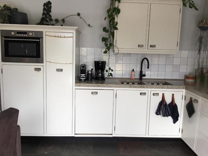Mooie handgemaakte keuken, Huis en Inrichting, Keuken | Complete keukens, Gebruikt, Hoekkeuken, Crème, Overige materialen, Hoogglans of Gelakt
