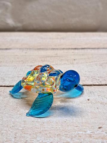 Glazen Schildpad beschikbaar voor biedingen