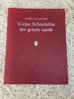 Kleine Schoolatlas der gehele aarde - 1964, Boeken, Gelezen, Bosatlas, Ophalen of Verzenden, 1800 tot 2000
