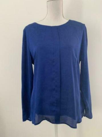 Blauwe satijnen blouse maat 38! beschikbaar voor biedingen