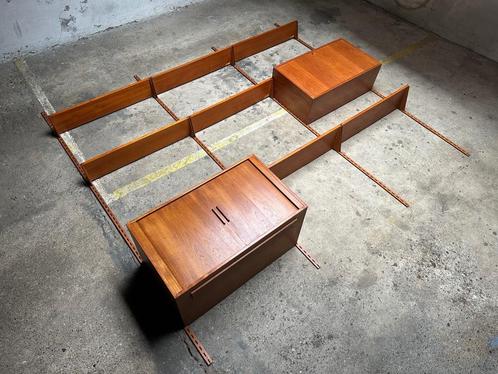 Vintage wandkast in teak Kai Kristiansen, Huis en Inrichting, Kasten | Wandmeubels, Zo goed als nieuw, 150 tot 200 cm, 250 tot 300 cm