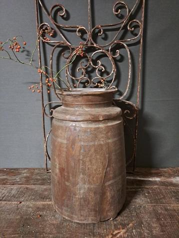 boerderij vol landelijke woonaccessoires sober stoer sfeer beschikbaar voor biedingen