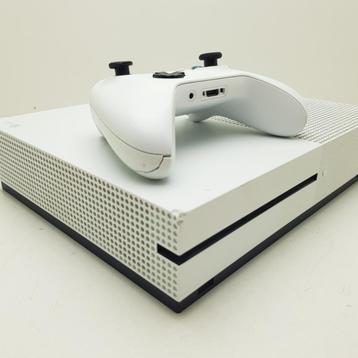 Xbox One S  Inclusief Controller  3 Maanden Garantie beschikbaar voor biedingen