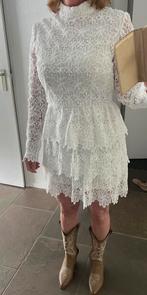 NA-KD gevoerd kanten jurkje mt 38 valt S/M, Kleding | Dames, Maat 38/40 (M), NA-KD, Wit, Ophalen of Verzenden