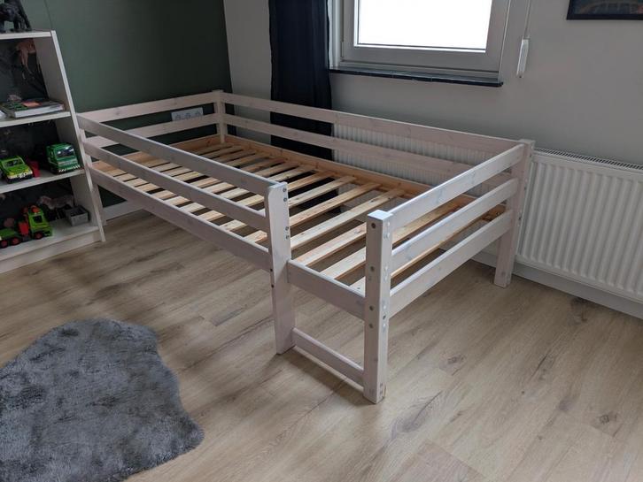 Flexa whitewash bed 90x200 met of zonder anti-uitval., Kinderen en Baby's, Kinderkamer | Bedden, Gebruikt, Ophalen