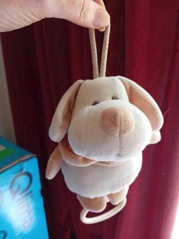 Tiamo knuffel hondje met muziekje beschikbaar voor biedingen
