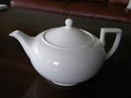 Wedgwood TRADITIONAL PLAIN  Theepot in puntgave staat, Ophalen of Verzenden, Zo goed als nieuw, Aardewerk, Wedgwood