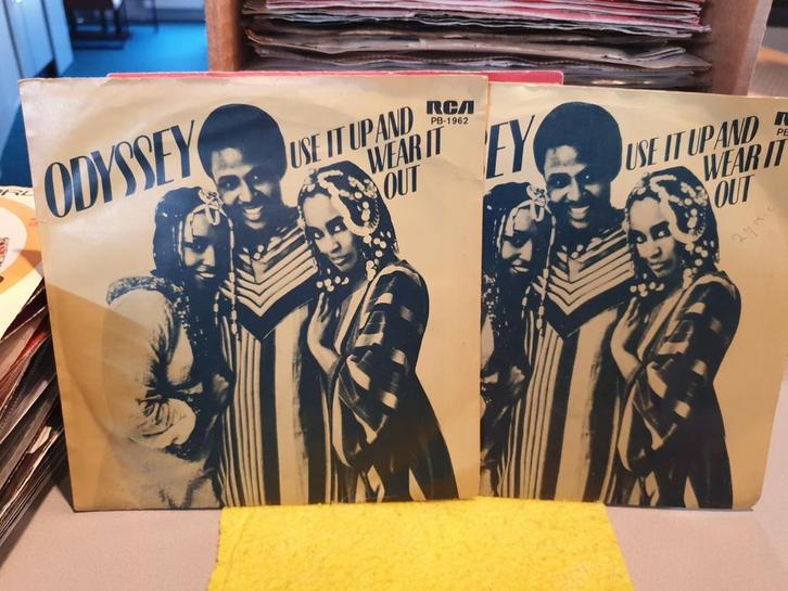 Odyssey - Use it up and wear it out, 2 aanwezig (x15), Cd's en Dvd's, Vinyl Singles, Gebruikt, Pop, Ophalen of Verzenden