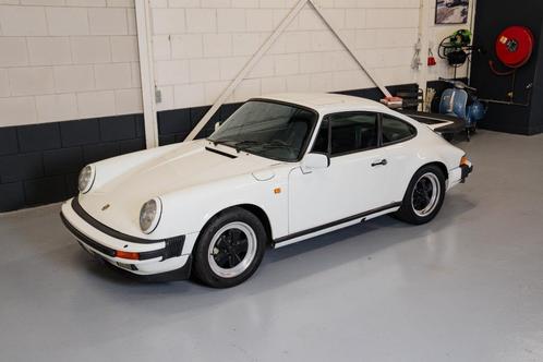 Porsche 911 Carrera 3.2 coupe 1984  'Grandprix white', Auto's, Porsche, Bedrijf, Elektrische ramen, Open dak, Radio, Benzine, Coupé