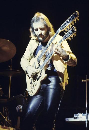 Jan Akkerman's (FOCUS) Ibanez 2670 double neck beschikbaar voor biedingen