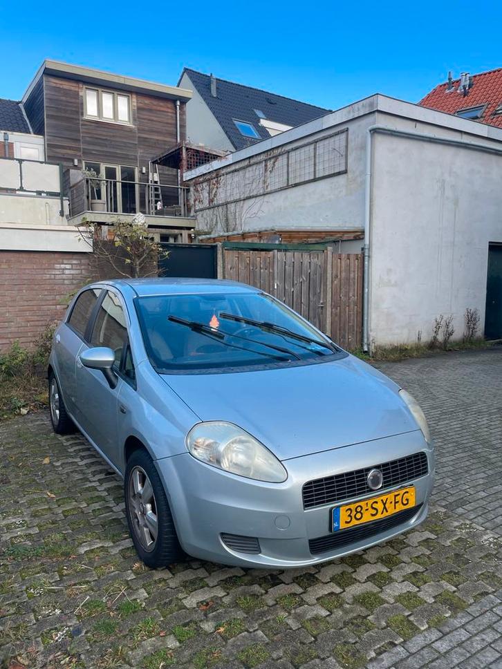 Fiat Punto 1.2 5DR 2006 Grijs, Auto's, Fiat, Particulier, Punto, Benzine, B, Hatchback, Handgeschakeld, Origineel Nederlands, Zilver of Grijs