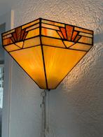 Tiffany  wand lamp met trekschakelaar., Ophalen of Verzenden, Zo goed als nieuw, Art Deco, Glas