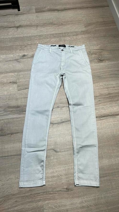 Replay broek nieuw maat 34, Kleding | Heren, Broeken en Pantalons, Nieuw, Grijs, Ophalen of Verzenden