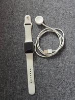 Apple Watch 3, Sieraden, Tassen en Uiterlijk, Smartwatches, Ophalen, Gebruikt, Apple Watch ⌚️, Wit