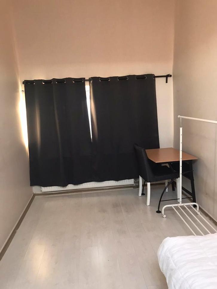 Room for rent in in Amsterdam Noord, Huizen en Kamers, Kamers te huur, Amsterdam