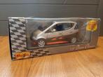 Maisto Mercedes-Benz A-Klasse Hakkinen 1:18, Hobby en Vrije tijd, Modelauto's | 1:18, Ophalen of Verzenden, Zo goed als nieuw