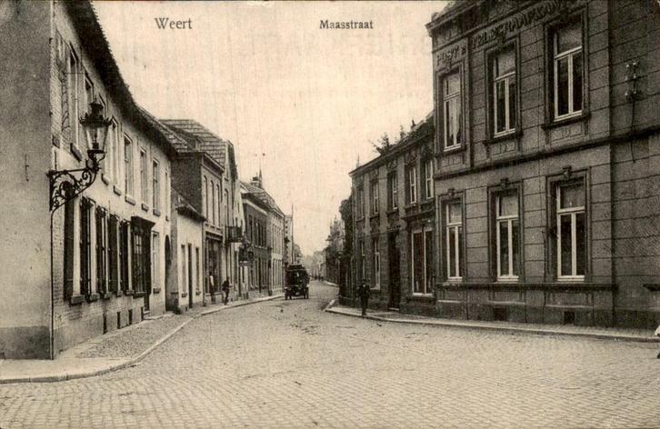 Weert - Maasstraat, Verzamelen, Ansichtkaarten | Nederland, Gelopen, Limburg, Voor 1920, Ophalen of Verzenden