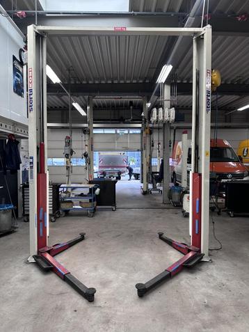 Koni SK-2030 2 kolommer / 2 koloms hefbrug drempelvrij beschikbaar voor biedingen