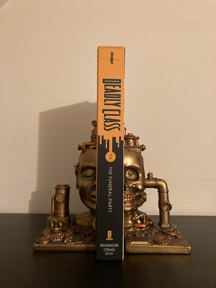 Deadly Class Deluxe 2: The Funeral Party, Boeken, Strips | Comics, Gelezen, Ophalen of Verzenden