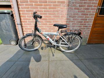 Loeki kinderfiets  beschikbaar voor biedingen