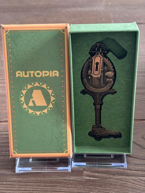 Disney limited autopia key sleutel, Verzamelen, Disney, Zo goed als nieuw, Ophalen of Verzenden