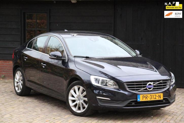 Volvo S60 1.5 T2 Nordic+ Xenon/Parkeersensor v,a/Navigatie/S, Auto's, Volvo, Bedrijf, Te koop, S60, ABS, Airbags, Airconditioning