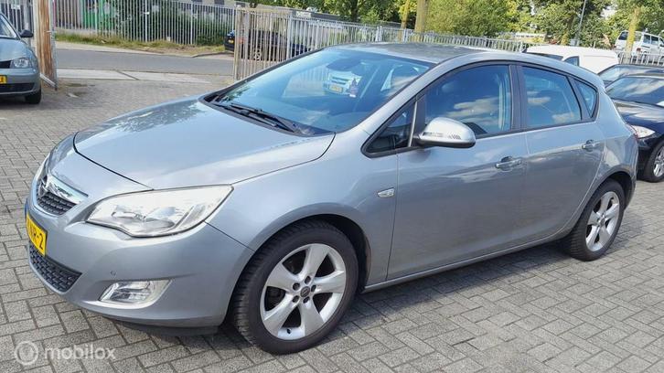 Opel Astra 1.6 Cosmo, Auto's, Opel, Bedrijf, Te koop, Astra, ABS, Airbags, Airconditioning, Alarm, Boordcomputer, Climate control