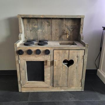 Mooie speelkeuken van steigerhout H90xB80xD40cm beschikbaar voor biedingen