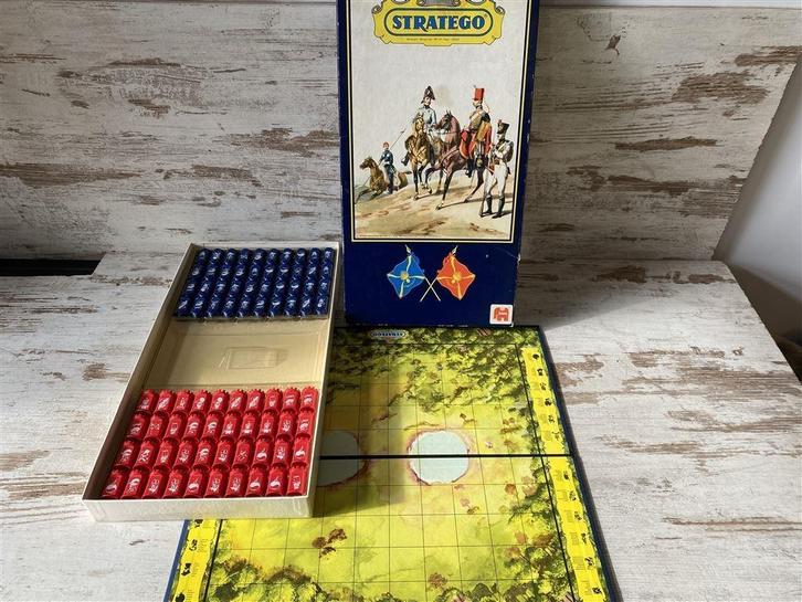 Stratego blauwe doos [s77], Hobby en Vrije tijd, Gezelschapsspellen | Bordspellen, Zo goed als nieuw, Ophalen of Verzenden