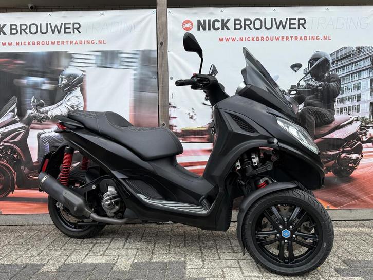 Piaggio MP3 300 HPE Sport FULL option 5000KM! (bj 2020), Motoren, Motoren | Piaggio, Bedrijf, Overig, 12 t/m 35 kW, ABS, LED Verlichting